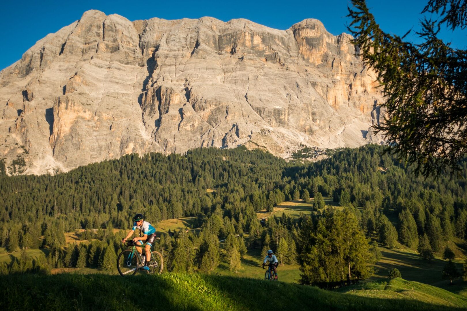 Dolomites cycling tour
